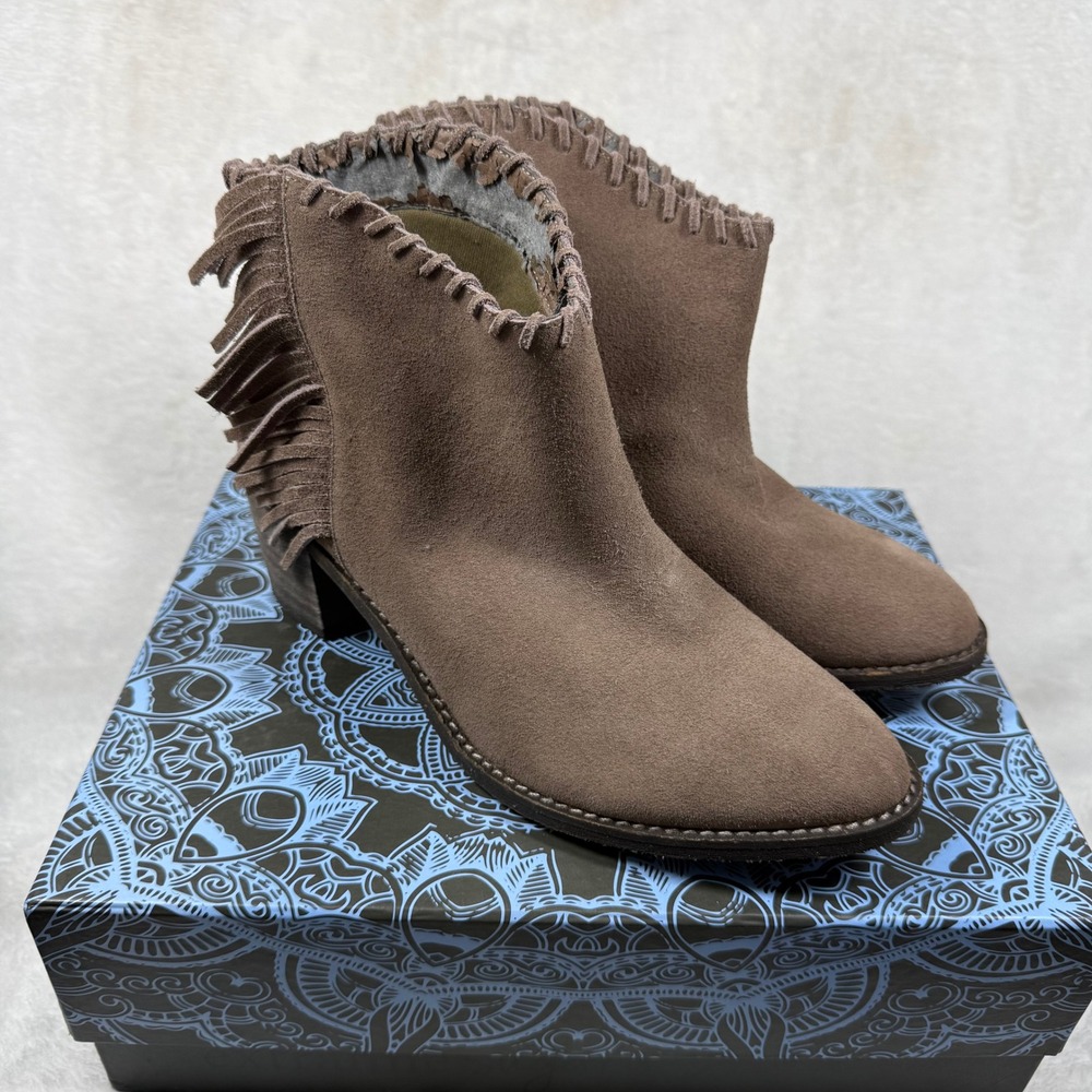 Extrafine Sugar Rachel Taupe Suede Western Fringe Ankle Booties Womens 9.5‎